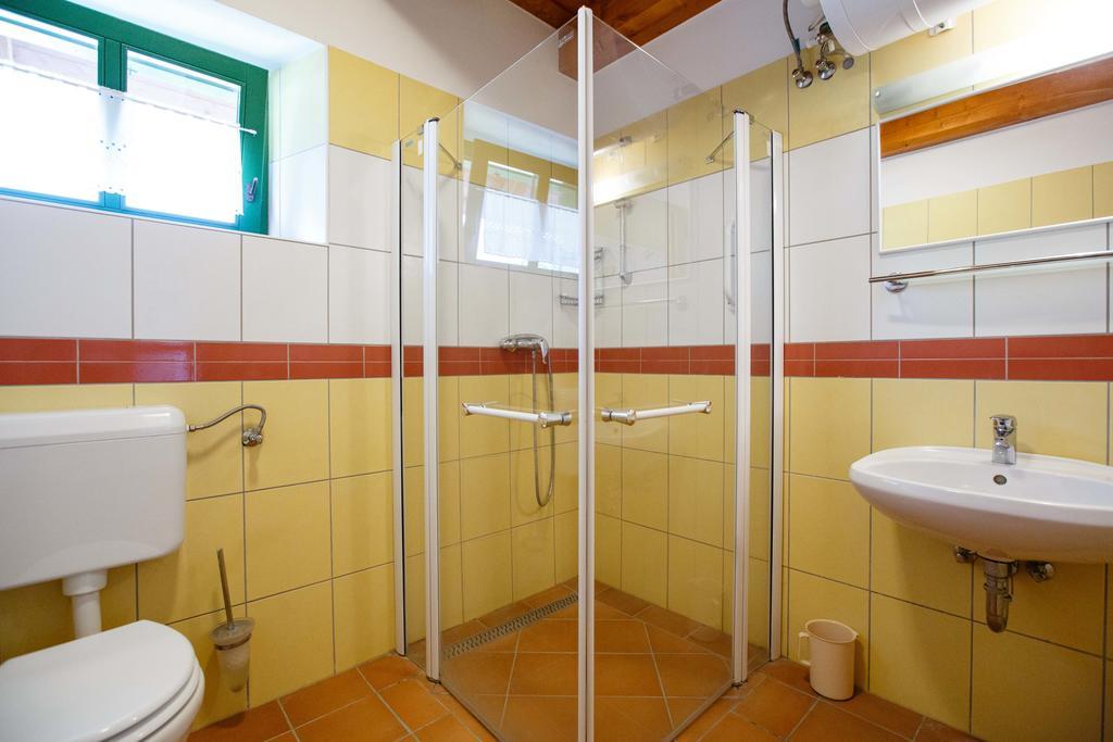 Oereghegyi Apartman Vindornyalak Zimmer foto