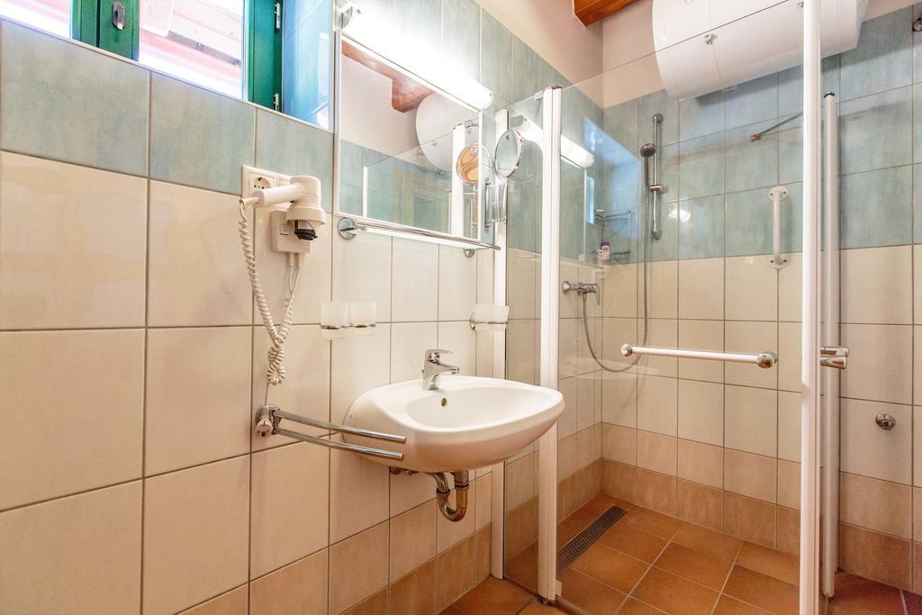 Oereghegyi Apartman Vindornyalak Zimmer foto